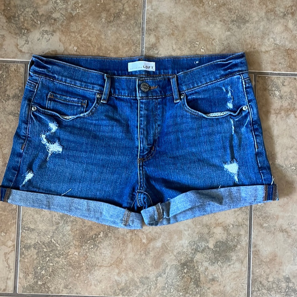 LOFT denim shorts size 28